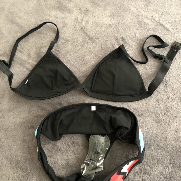 Swimming suit (top and bottom) NEW - Picture 3 of 3